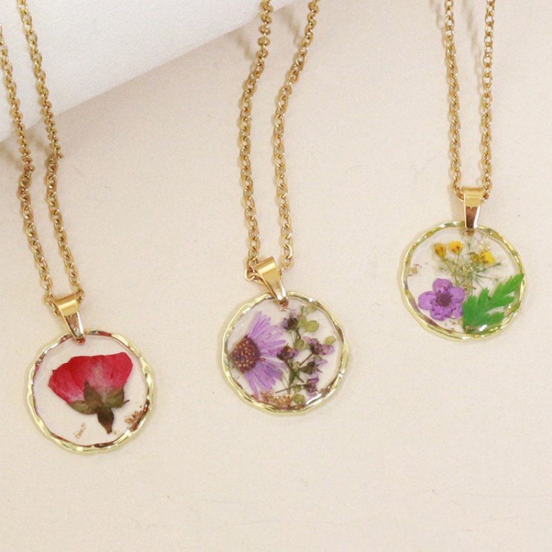 Pressed Flower Charm Necklace  - Dried Flower Bouquet ulasan dan harga